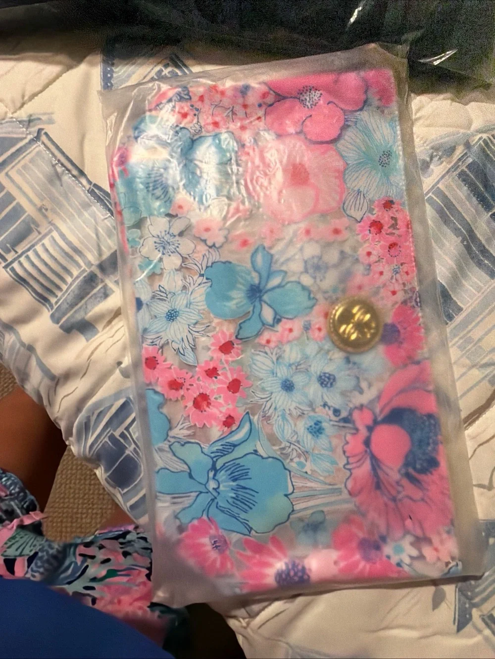 Discounted LILLY PULITZER 8 ITEMS PERFECT DAY AT THE BEACH ( ultimate gift set) - Picture 6 of 9
